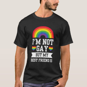 Camiseta Eu não sou Gay, mas meus amigos é orgulho engraçad