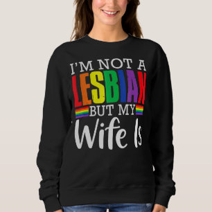 Camiseta Eu não sou lésbica, mas minha esposa é Lgbt Rainbo