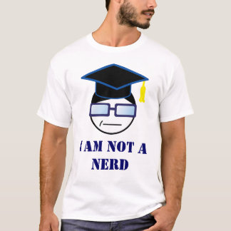CAMISETA EU NÃO SOU UM NERD