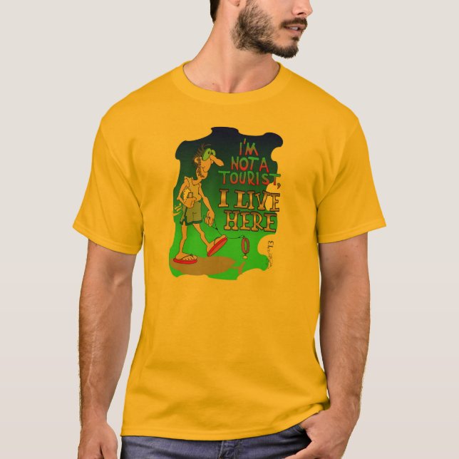 CAMISETA EU NÃO SOU UM TURISTA QUE EU VIVO AQUI (Frente)