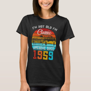 Camiseta Eu não sou velho, eu sou clássico de carro engraça