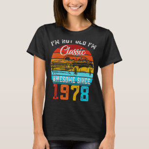 Camiseta Eu não sou velho, eu sou clássico de carro engraça