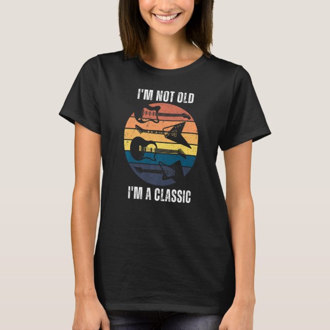 Camiseta Eu não sou velho, eu sou guitarrista clássico aman (Frente)