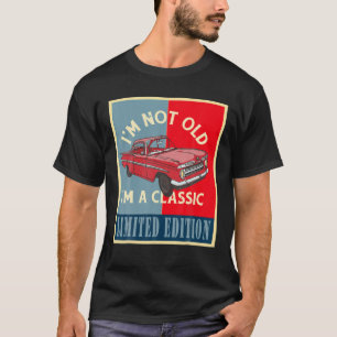 Camiseta Eu não sou velho, sou clássico de carros engraç