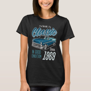 Camiseta Eu não sou velho, sou Nascer clássico de carro de 