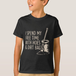 Camiseta Eu Passo o Meu Tempo Com Ss Fofos Sss Fofos E Saco