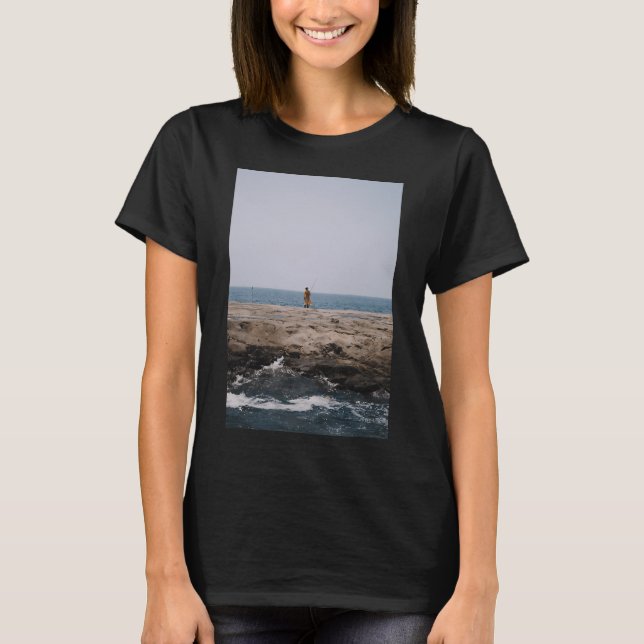 Camiseta Eu Pesco Para Não Estrangular Pessoas (Frente)