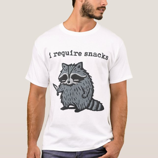 Camiseta Eu Preciso De Snacks Raccoon (Frente)