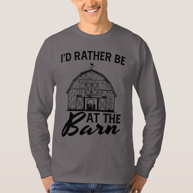 Camiseta Eu Preferiria Estar no Celeiro    (Frente)