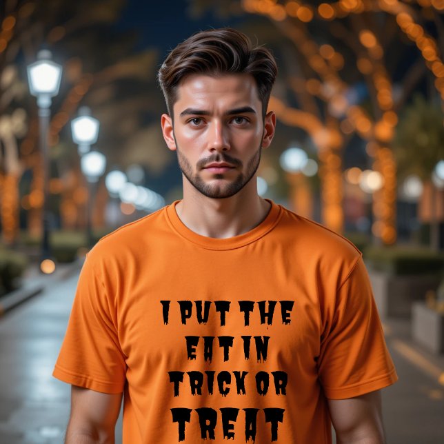 Camiseta Eu Pressiono o Comido no Truque de Tratar Comida E (Criador carregado)