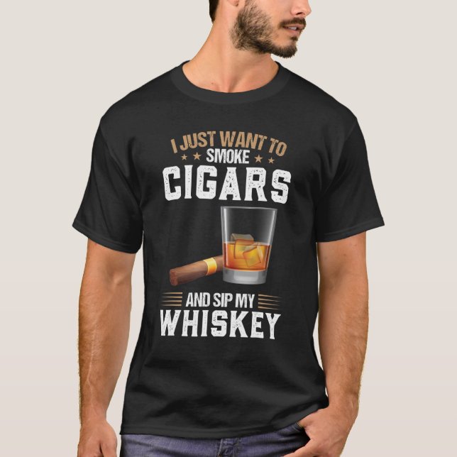 Camiseta Eu Quero Fumar Cigarros E Pingar Meu Whiskey (Frente)