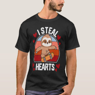 Camiseta Eu Roubo Corações Sloth Skateboard Dia dos Namorad