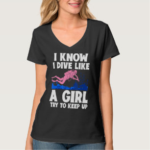 Camiseta Eu Sei Que Eu Moro Como Uma Garota Tentando Contin