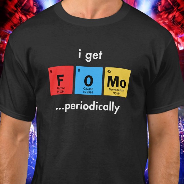 Camiseta Eu Sinto FOMO Periodicamente Engraçado (Criador carregado)