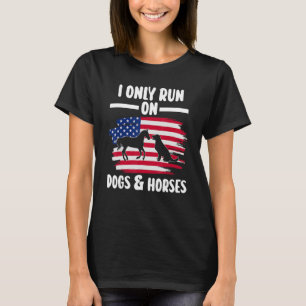 Camiseta Eu só corro em cães e cavalos equestres