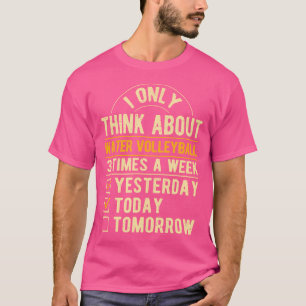 Camiseta Eu Só Penso Em Piscina Engraçada De Voleibol De Ág