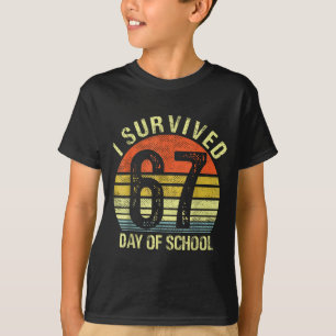 Camiseta Eu Sobrevivi 67 Dias De Escola Dabbing Six Seven M