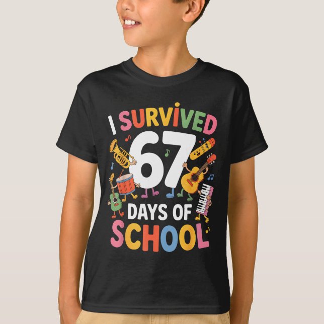 Camiseta Eu Sobrevivi 67 Dias De Escola - Professores Aluno (Frente)