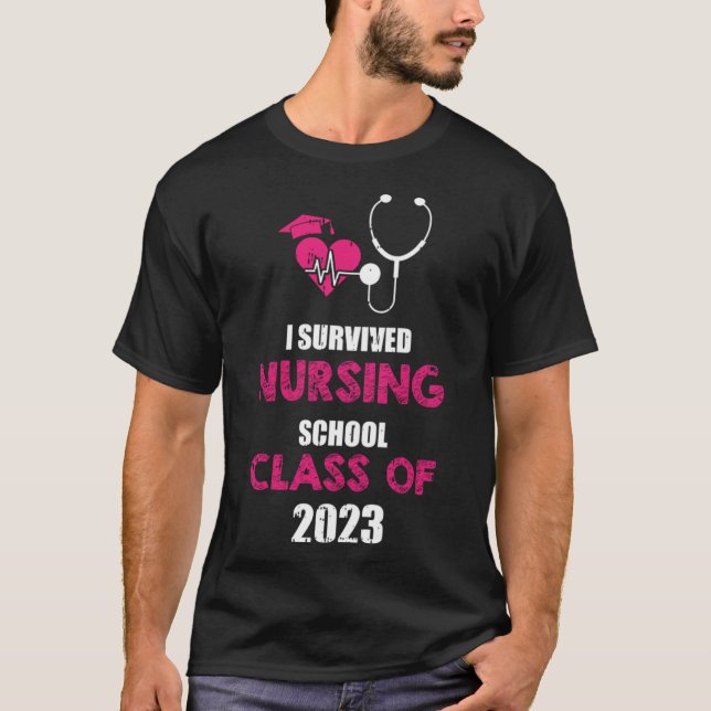 Camiseta Eu Sobrevivi à Classe de Enfermeiro da Escola de E (Frente)