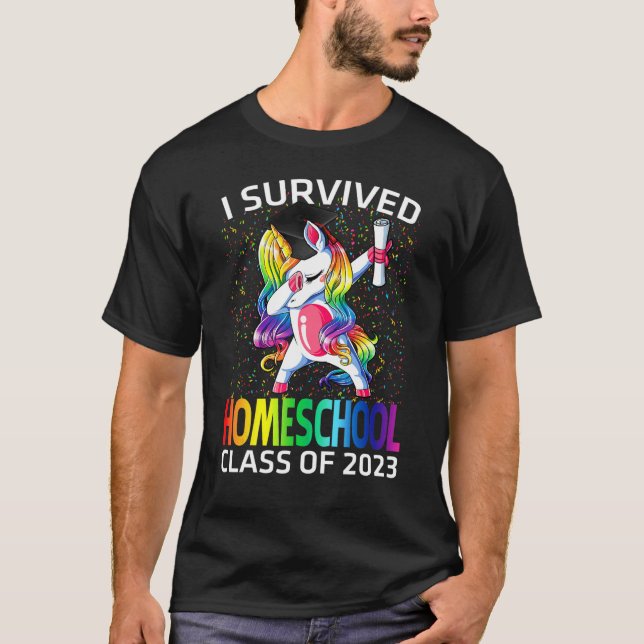 Camiseta Eu Sobrevivi À Classe De Formando De Escolas Domés (Frente)