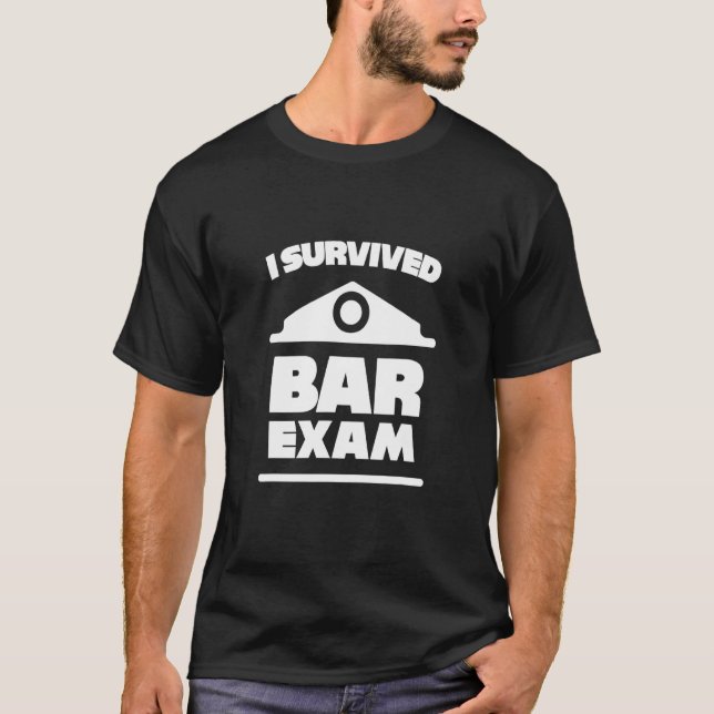 Camiseta Eu Sobrevivi Ao Exame De Bar - (Frente)