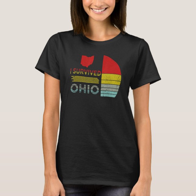 Camiseta Eu Sobrevivi ao mapa de Ohio Meme angustiado retrô (Frente)