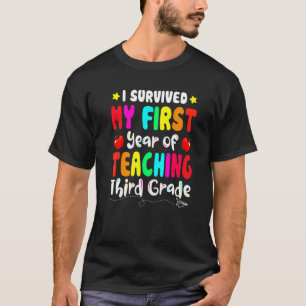 Camiseta Eu Sobrevivi Ao Meu Primeiro Ano Ensinando Chá Do