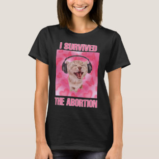 Camiseta Eu sobrevivi às mulheres do meme dos gatos
