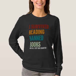 Camiseta Eu Sobrevivi Lendo Livros Proibidos Amor por Livr