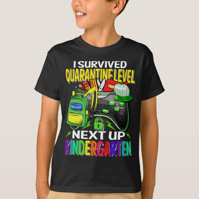 Camiseta Eu Sobrevivi Quarentena Próximo Jogo do Jardim de  (Frente)