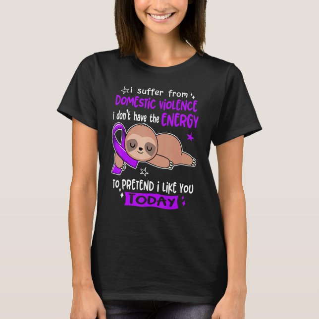 Camiseta Eu Sofro De Violência Doméstica Para Fingir Que Go (Frente)