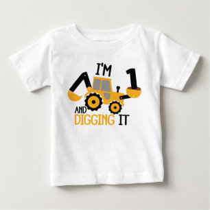 Camiseta Eu sou 1, e cavando a construção, garoto de aniver