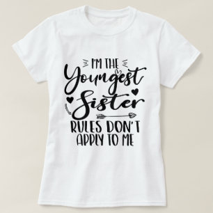 Camiseta Eu sou a irmã mais nova, Aniversário, irmã mais no