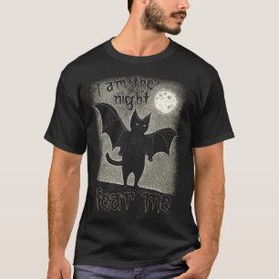 Camiseta Eu Sou A Noite Teme Me Gato Preto Fofo Morcego Pun