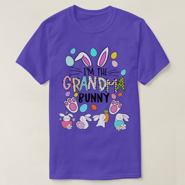 Camiseta Eu Sou A Vovó Coelhinha Da Páscoa Familiar. (Frente do Design)