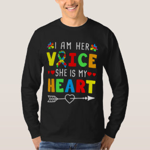 Camiseta Eu Sou A Voz Dela Ela É Meu Coração Autismo Mês Fi
