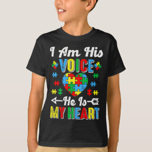 Camiseta Eu Sou A Voz Dele Ele É Meu Coração Autismo Mãe Au