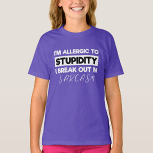 Camiseta Eu sou alérgico à estupidez que eu respiro em Sarc