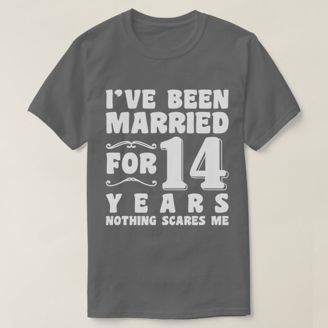 Camiseta Eu sou casado há 14 anos no aniversário de casamen (Frente do Design)