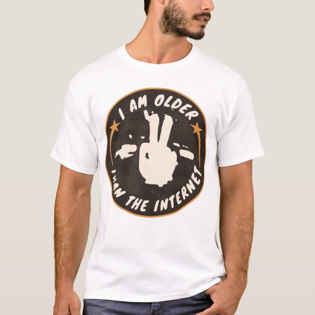 Camiseta Eu sou mais velho que a internet (Frente)