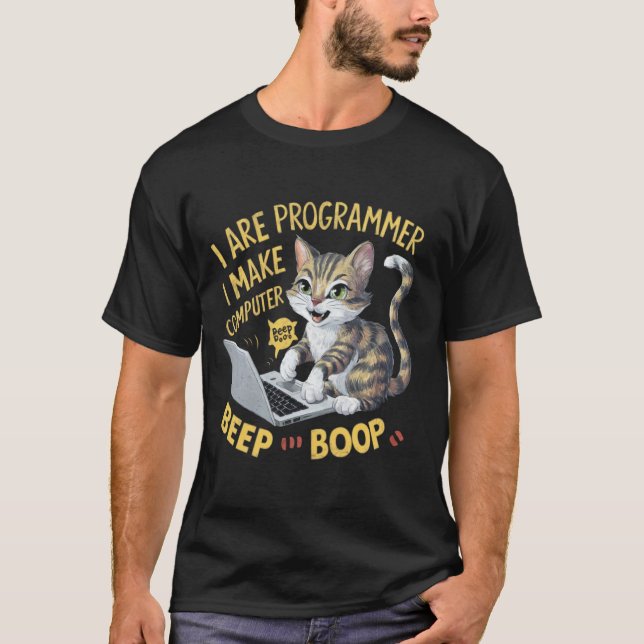 Camiseta Eu Sou Programador Eu Faço Computador Bip Boop Fof (Frente)