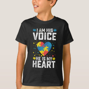 Camiseta Eu Sou Sua Voz Ele É Meu Coração Autismo Mãe Pai
