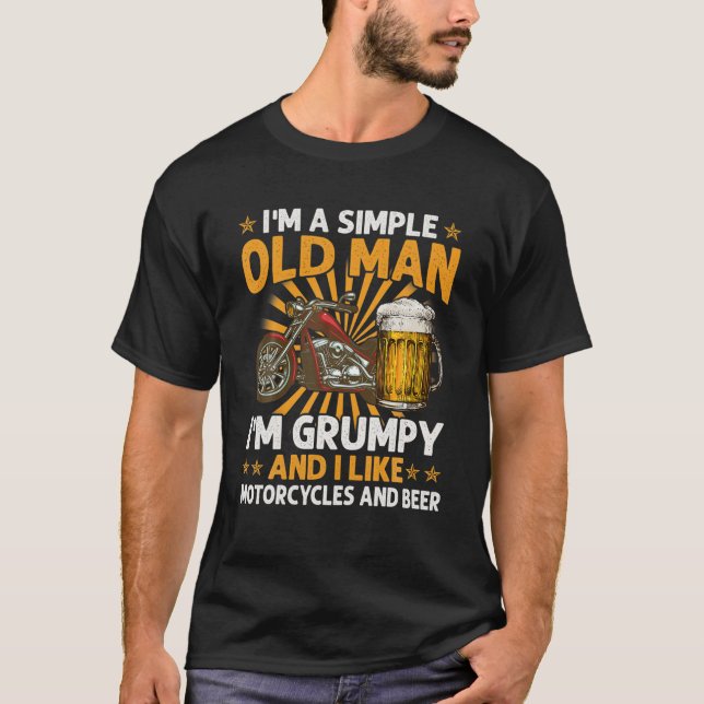 Camiseta Eu sou um homem simples, estou irritado, gosto de  (Frente)