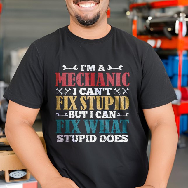Camiseta Eu sou um mecânico que não consigo consertar mecân (Criador carregado)