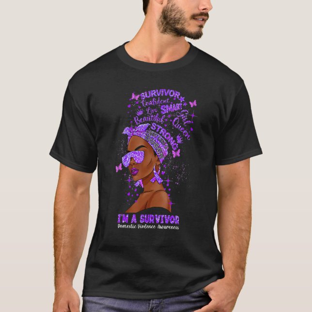 Camiseta Eu sou um sobrevivente da violência doméstica cons (Frente)