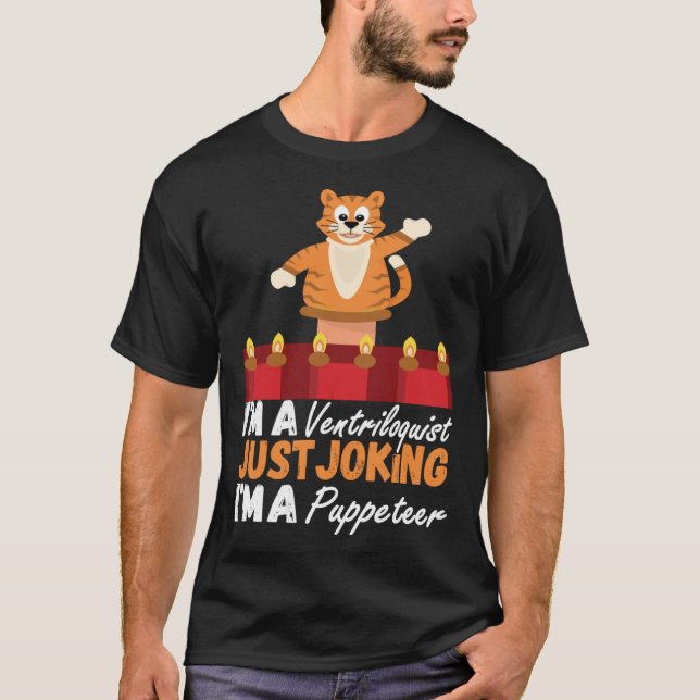 Camiseta Eu Sou Um Ventriloquista Brincando Eu Sou Um Puppe (Frente)