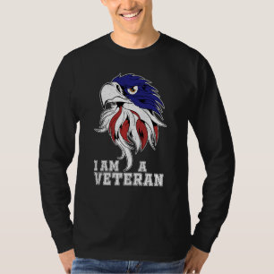 Camiseta Eu Sou Uma Águia Cálida Brava Veterana Com Bandeir