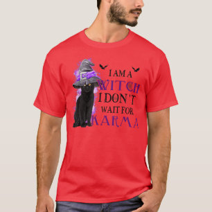 Camiseta Eu sou uma bruxa que não espero pelo gato do Karma
