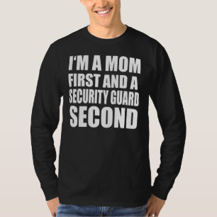 Camiseta Eu sou uma mãe e um texto gráfico de Guarda de seg