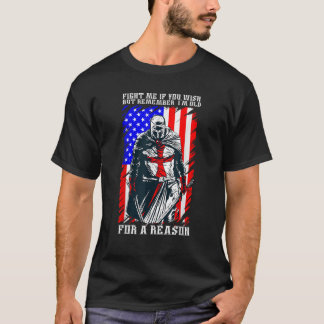 Camiseta Eu sou velho por uma razão EUA Flag Cavaleiro Cava